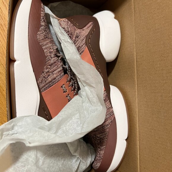 Cole Haan Women's ZERØGRAND All Day Trainer Winetasting (size 7) - Picture 5 of 6